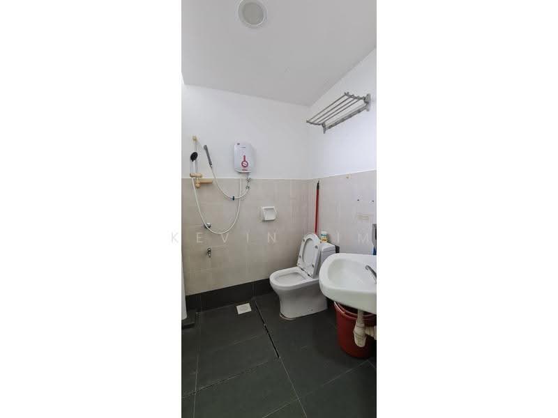 Apartment for Rent at Lake View Suites - Kevin Lim - Bathroom - PropertyGuru.com.my
