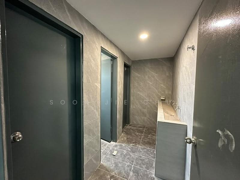 Kilang Terpisah untuk Dijual di Puncak Alam (Selangor) - Soon Jie Chua - Bathroom - PropertyGuru.com.my