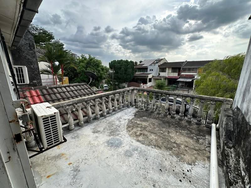 2-storey Terraced House for Sale in Kelana Jaya (Petaling Jaya) - Banin Yahya - PropertyGuru.com.my