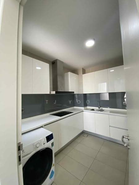 Service Residence for Sale at The Park 2 - TJ Yoo - Kitchen - PropertyGuru.com.my