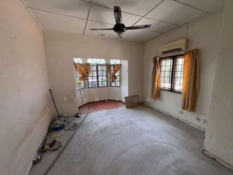 2-storey Terraced House for Sale in Usj 5 (Subang Jaya) - Pearly Gan - Living Room - PropertyGuru.com.my