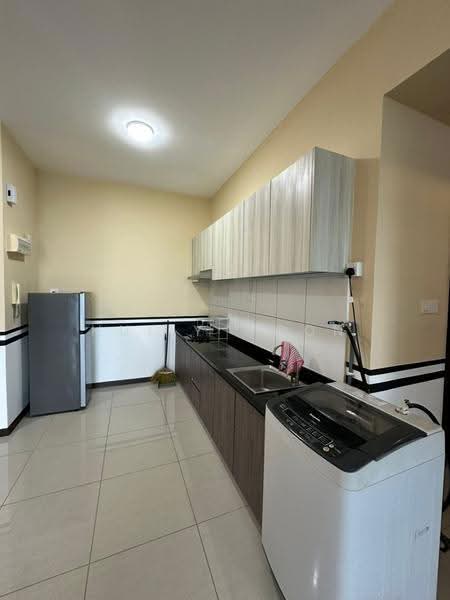 Service Residence for Rent at Molek Regency - Huily Woon - PropertyGuru.com.my
