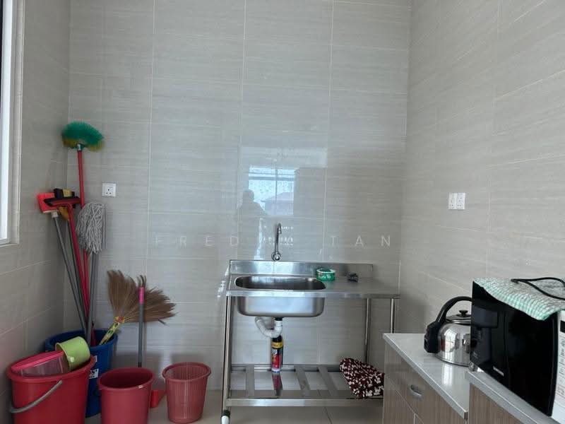 Service Residence for Sale at Setia Tri-angle - Freddy Tan - Kitchen - PropertyGuru.com.my