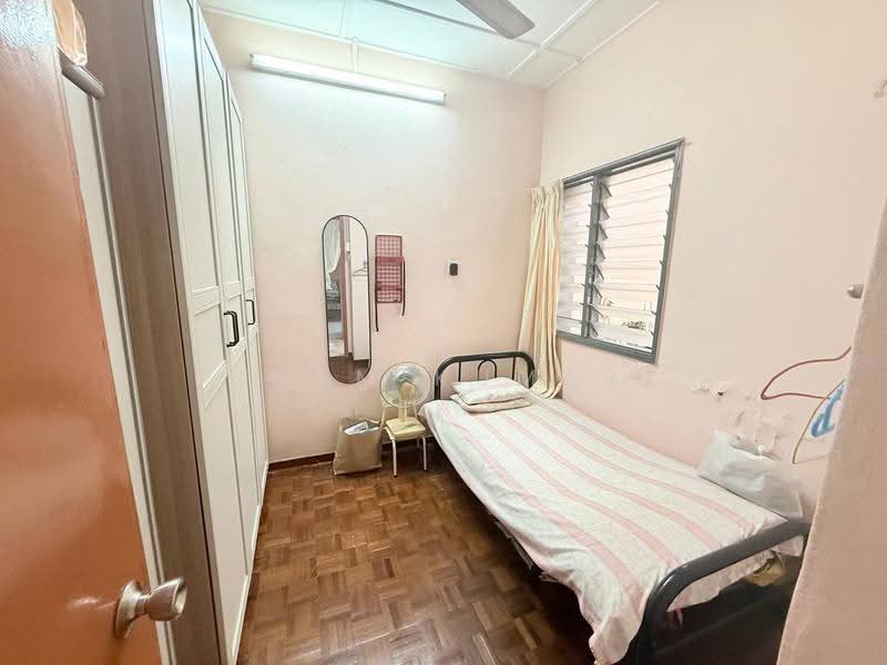 Rumah Teres 1-Tingkat untuk Dijual di Taman Pandan Jaya (Ampang) - Prem Kumar - Bedroom - PropertyGuru.com.my
