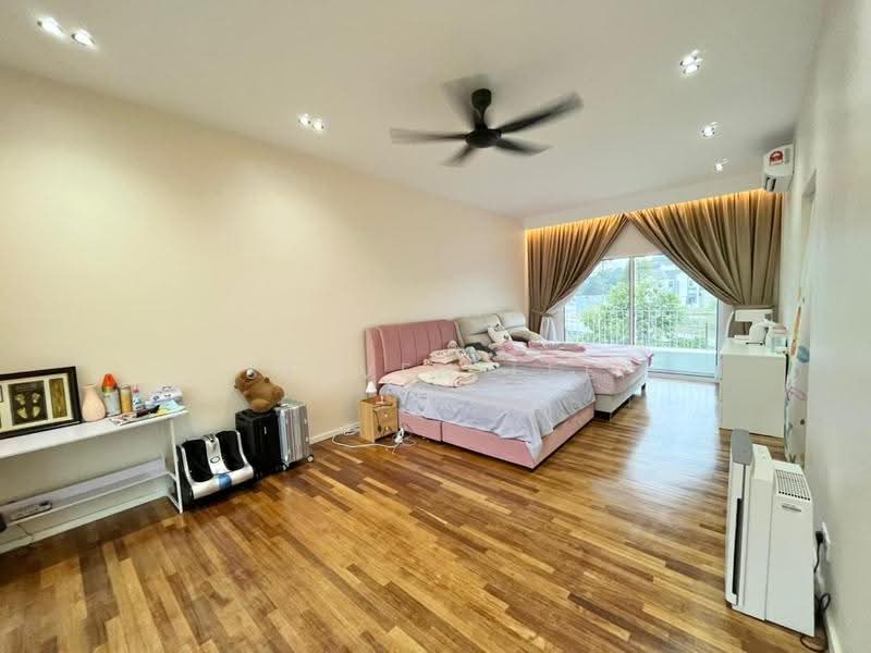 3-storey Terraced House for Sale in Tamansari (Rawang) - Steven Lee - Bedroom - PropertyGuru.com.my
