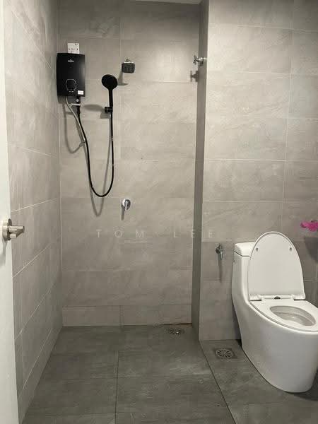 Service Residence for Rent at SUNSURIA FORUM SERVICED APARTMENT - Tom Lee - Bathroom - PropertyGuru.com.my