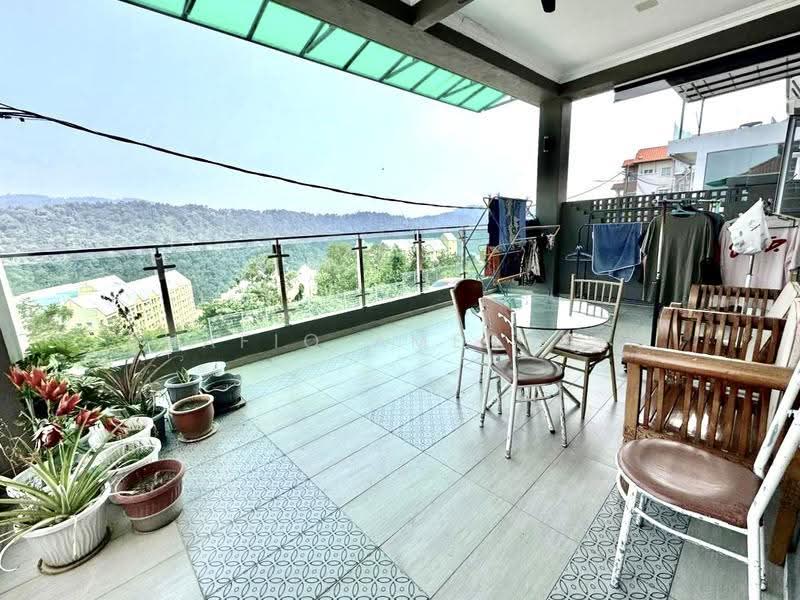 2.5-storey Terraced House for Sale in Ukay Perdana (Ulu Kelang) - Shafiq Amerudin - Balcony - PropertyGuru.com.my