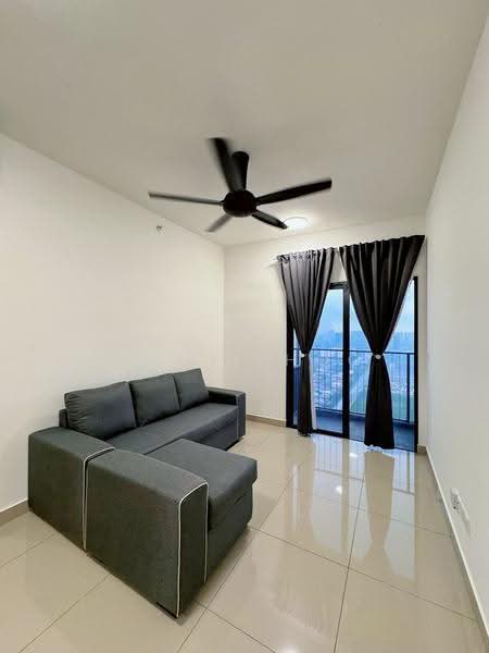 Kediaman Servis untuk Dijual di M Luna - Camie Hoo - Living Room - PropertyGuru.com.my