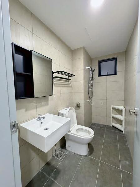 Kediaman Servis untuk Dijual di M Luna - Camie Hoo - PropertyGuru.com.my