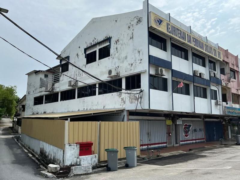 Shop for Sale in Taman Mewah (Port Dickson) - Wilson Yong - Exterior - PropertyGuru.com.my