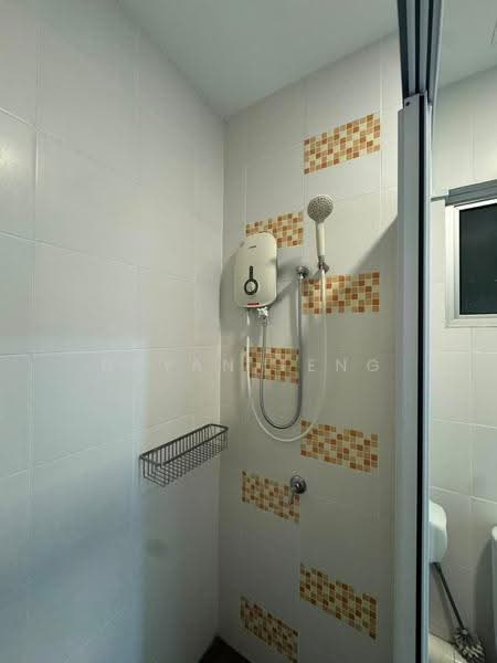 Pangsapuri untuk Disewa di One World 2 (1-Sky) - Bryan Teng - Bathroom - PropertyGuru.com.my