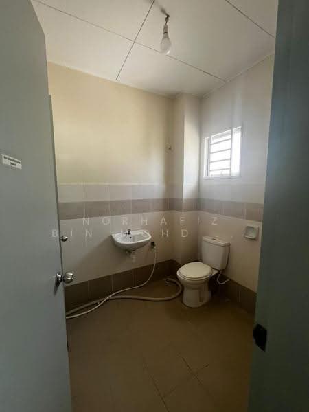 2-storey Terraced House for Sale in Bandar Enstek (Negeri Sembilan) - Norhafiz Bin Mohd Nor - Bathroom - PropertyGuru.com.my
