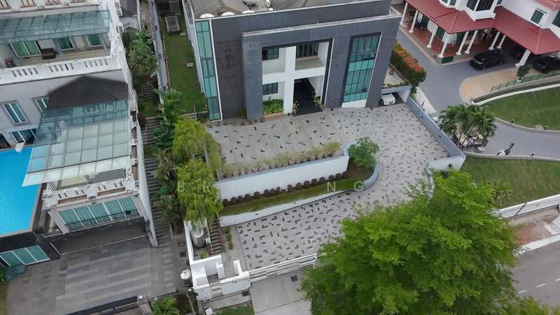 Bungalow House for Sale in Country Heights (Kajang) - Bryan Ng - Exterior - PropertyGuru.com.my