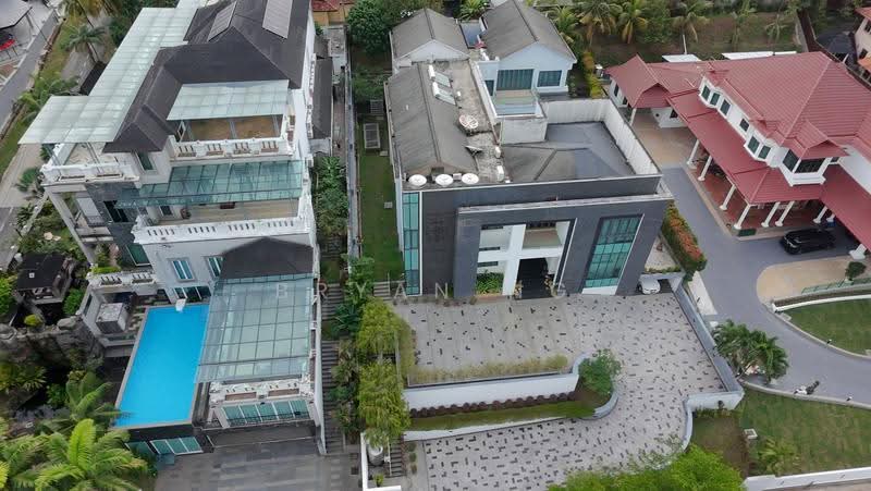 Bungalow House for Sale in Country Heights (Kajang) - Bryan Ng - Exterior - PropertyGuru.com.my