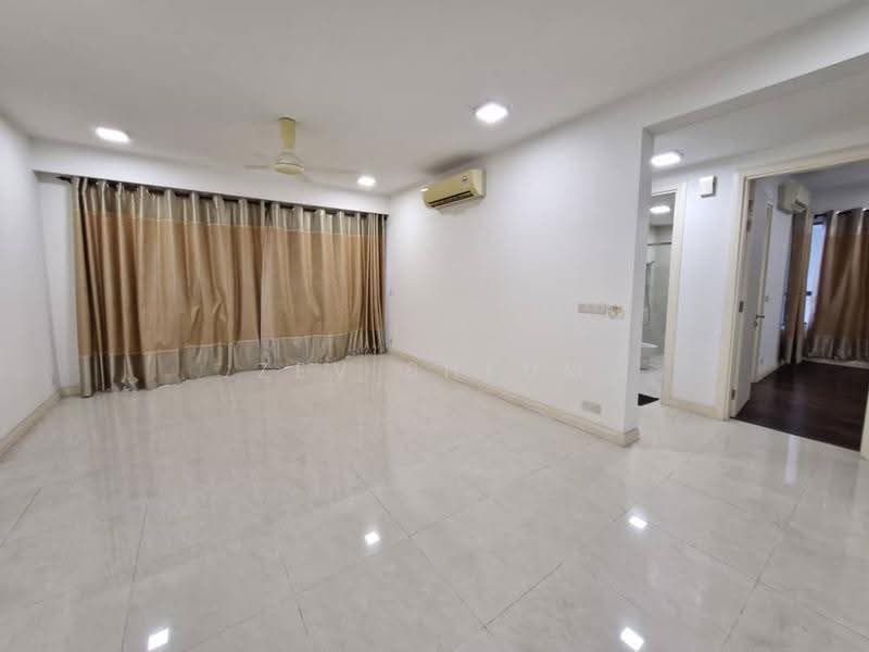 Kondominium untuk Dijual di The Westside Two - Zev Sheum - Living Room - PropertyGuru.com.my