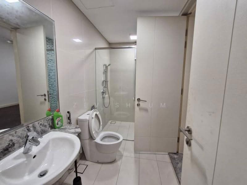 Kondominium untuk Dijual di The Westside Two - Zev Sheum - Bathroom - PropertyGuru.com.my