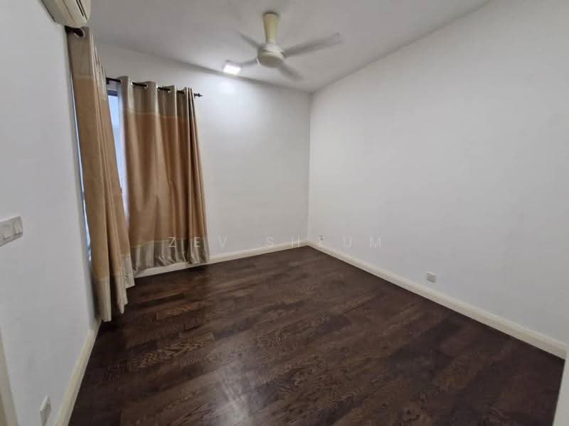 Kondominium untuk Dijual di The Westside Two - Zev Sheum - Bedroom - PropertyGuru.com.my