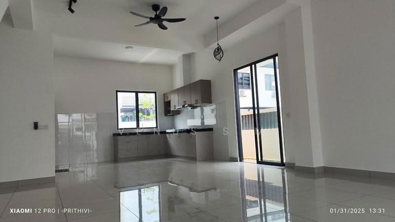 Rumah Teres 2-Tingkat untuk Disewa di Telok Panglima Garang (Selangor) - Venus Sim - Kitchen - PropertyGuru.com.my