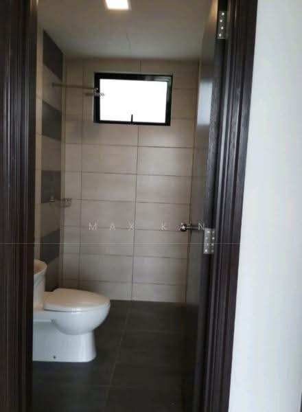 Service Residence for Sale at Molek Regency - Max Kan - Bathroom - PropertyGuru.com.my