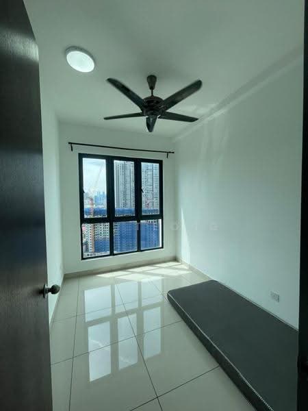 Kondominium untuk Disewa di KL Traders Square - CK Teong - Bedroom - PropertyGuru.com.my