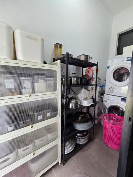 2-storey Terraced House for Sale in Setia Eco Glades (Cyberjaya) - Muna Zawani Muhamad - Kitchen - PropertyGuru.com.my