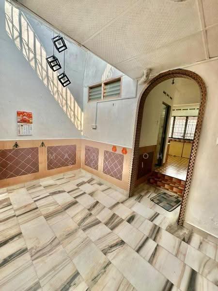 1-storey Terraced House for Sale in Taman Ungku Tun Aminah (Skudai) - Mandy Goh Siew Li - Entrance - PropertyGuru.com.my
