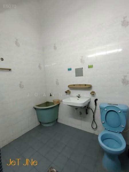 Rumah Teres 1-Tingkat untuk Dijual di Klang (Selangor) - Joanne Lim - Bathroom - PropertyGuru.com.my