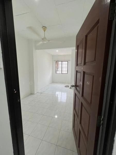 2-storey Terraced House for Sale in Bandar Bukit Tinggi (Klang) - Yogesvaran Poovan - Interior - PropertyGuru.com.my
