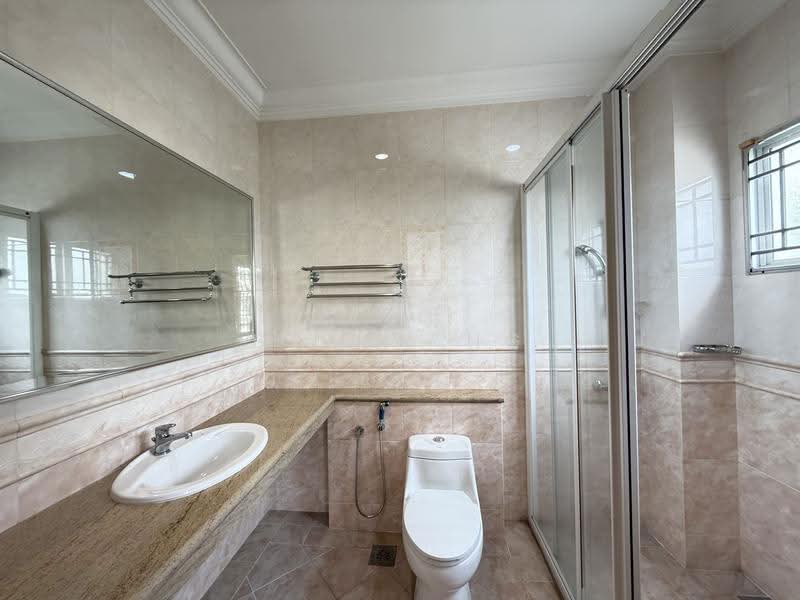 Bungalow House for Sale in Country Heights (Kajang) - Bryan Ng - Bathroom - PropertyGuru.com.my