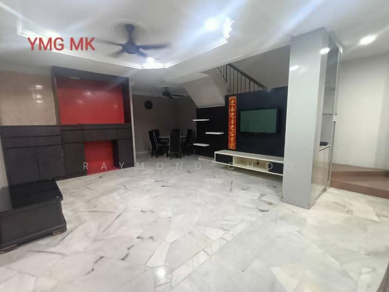 Rumah Teres untuk Dijual di Klang (Selangor) - Raymond Choo - Living Room - PropertyGuru.com.my