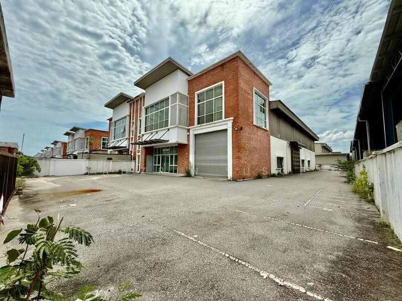 Komersial Berkembar untuk Dijual di Rawang Corporate Industrial Park (Rawang) - HADZRIN YUSOF - Exterior - PropertyGuru.com.my