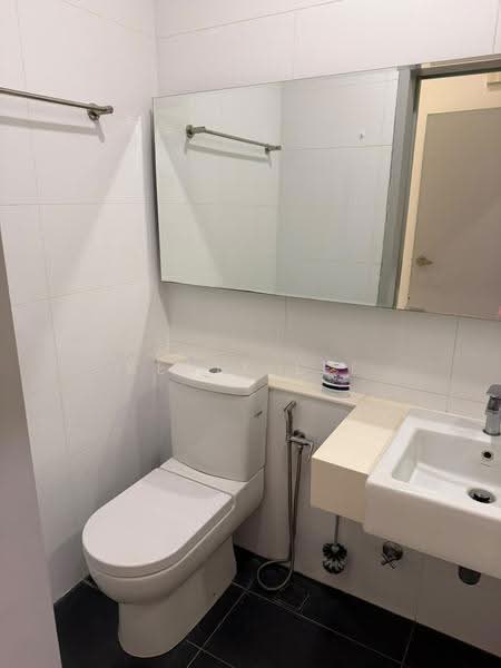 Kediaman Servis untuk Disewa di Residential Suites @ HighPark - Kenix Lee - Bathroom - PropertyGuru.com.my