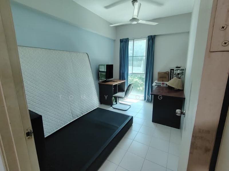 Condominium for Sale at The Peak Suites - Tommy Wong - Bedroom - PropertyGuru.com.my