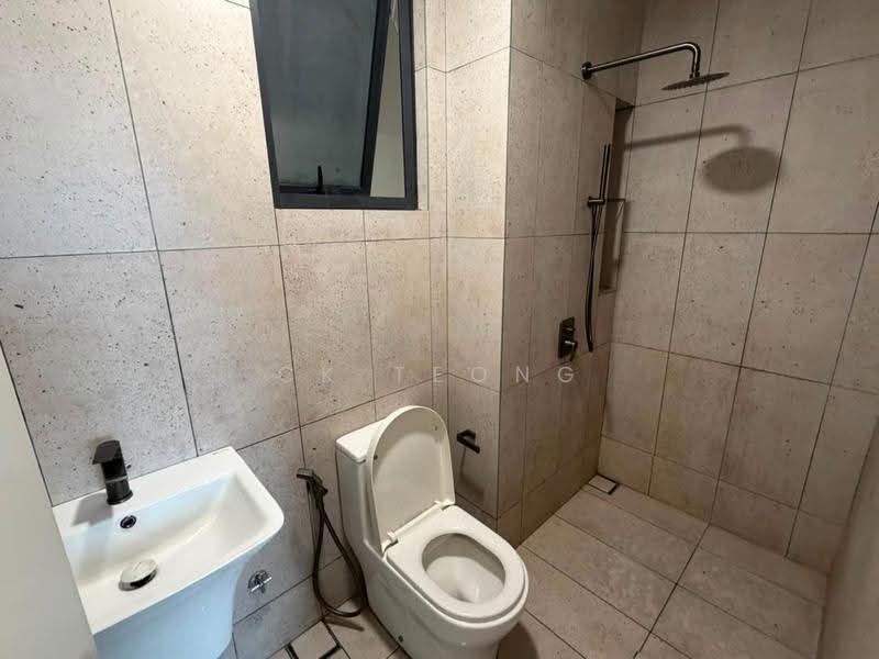 Kondominium untuk Disewa di EdgeWood Residences @ SkySanctuary - CK Teong - Bathroom - PropertyGuru.com.my