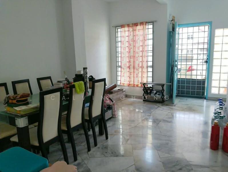 2-storey Terraced House for Sale in Putra Heights (Subang Jaya) - Calvin Chong - Dining Room - PropertyGuru.com.my