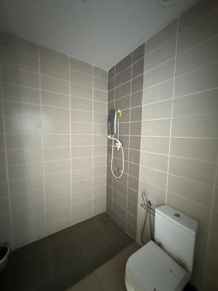 Rumah Teres untuk Disewa di Bandar Tropicana Aman (Telok Panglima Garang) - Grace Lai - Bathroom - PropertyGuru.com.my