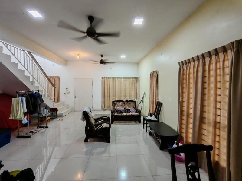 Rumah Kluster untuk Disewa di Setia Alam (Selangor) - Veni Foo Yoke Fuang - Living Room - PropertyGuru.com.my