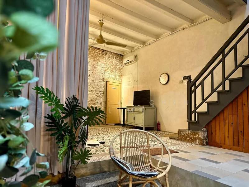 Rumah Teres 1.5-Tingkat untuk Disewa di George Town (Penang) - Alwin Zh Chen Lim - Living Room - PropertyGuru.com.my