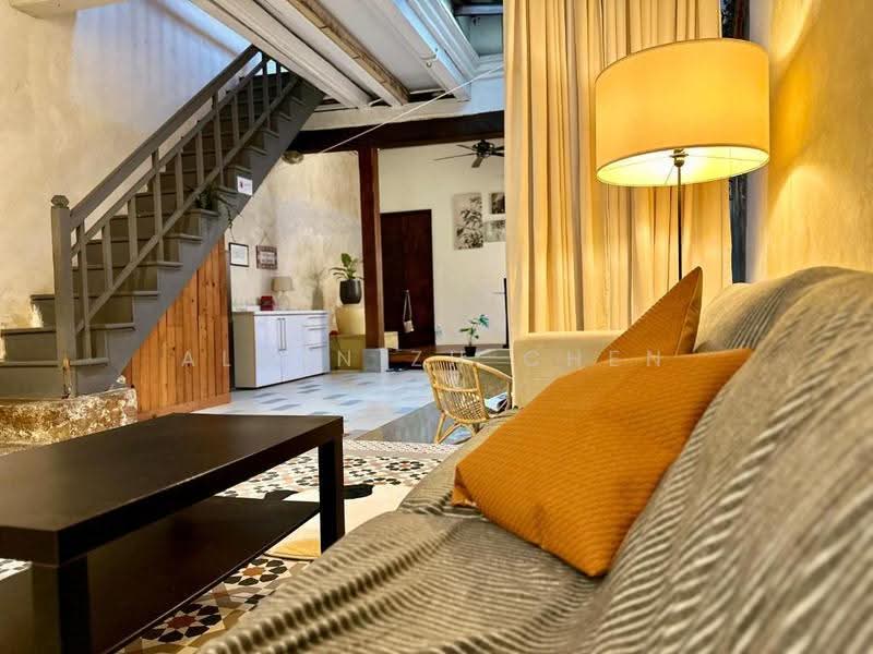 Rumah Teres 1.5-Tingkat untuk Disewa di George Town (Penang) - Alwin Zh Chen Lim - Living Room - PropertyGuru.com.my