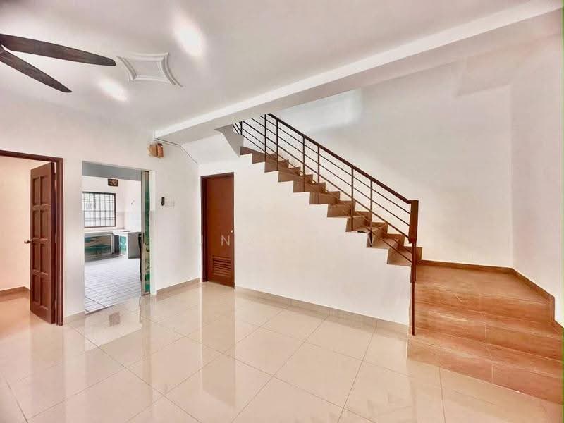 2-storey Terraced House for Sale in Taman Nusa Bestari (Iskandar Puteri (Nusajaya)) - Junz Liew - Living Room - PropertyGuru.com.my