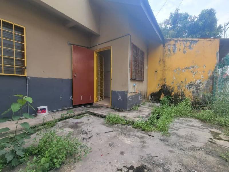 2-storey Terraced House for Sale in Taman Puchong Perdana (Puchong) - Fatin Azemi - Exterior - PropertyGuru.com.my