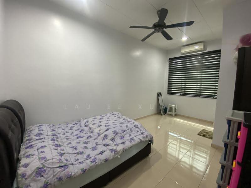 Rumah Teres 2-Tingkat untuk Dijual di Taman Evergreen Heights (Batu Pahat) - Lau Ee Xuan - Bedroom - PropertyGuru.com.my