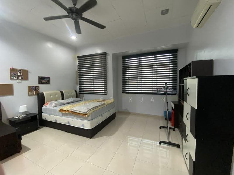 Rumah Teres 2-Tingkat untuk Dijual di Taman Evergreen Heights (Batu Pahat) - Lau Ee Xuan - Bedroom - PropertyGuru.com.my