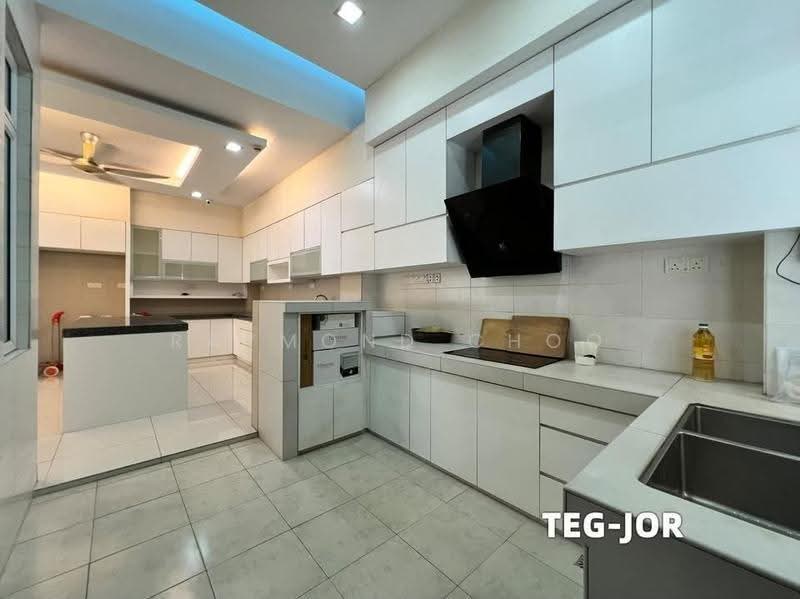 Semi-Detached House for Sale in Setia Eco Park (Setia Alam) - Raymond Choo - Kitchen - PropertyGuru.com.my