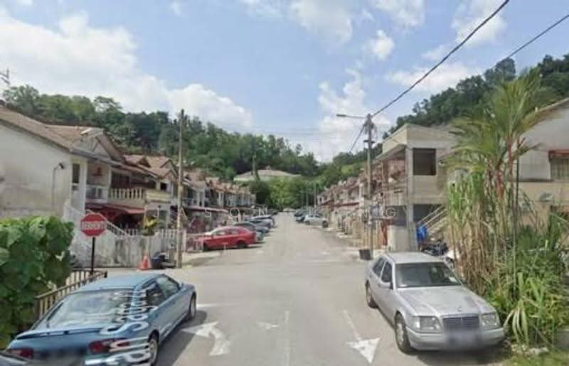 Rumah Bandar untuk Dijual di Taman Saga (Ampang) - Jason Tang - PropertyGuru.com.my