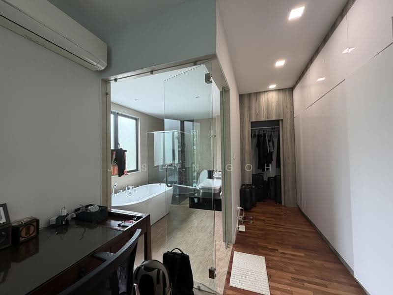 Semi-Detached House for Sale in Lepironia Gardens (Cyberjaya) - Jeslyn Goh - Bathroom - PropertyGuru.com.my