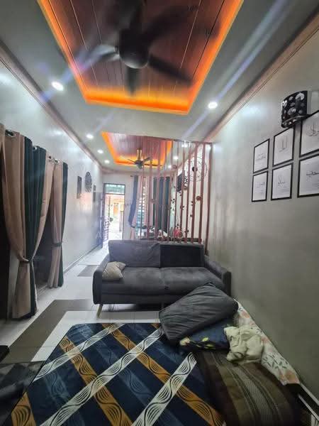 Rumah Teres 1-Tingkat untuk Dijual di Taman Penaga Permai (Penaga) - Aswad . - Living Room - PropertyGuru.com.my