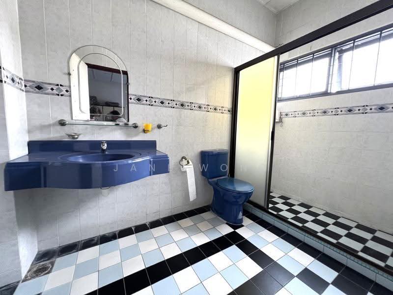 Terraced House for Sale in SS18 (Subang Jaya) - Jane Wong - Bathroom - PropertyGuru.com.my