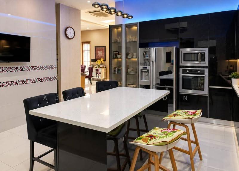 Semi-Detached House for Sale in D'Kayangan (Shah Alam) - Adzura Zamedin - Kitchen - PropertyGuru.com.my