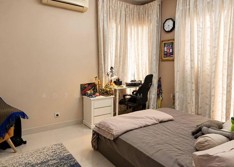 Semi-Detached House for Sale in D'Kayangan (Shah Alam) - Adzura Zamedin - Bedroom - PropertyGuru.com.my